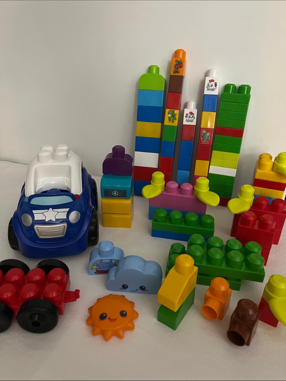 Mega Bloks Bulk Lot 80 Pieces Plus Blue Police Car Toy Building Blocks Set